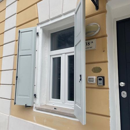 Ferienwohnung The Lime Tree Cozy Flat Riva del Garda Exterior foto